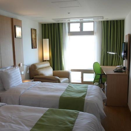 Gunsan Apple Tree Hotel Екстер'єр фото