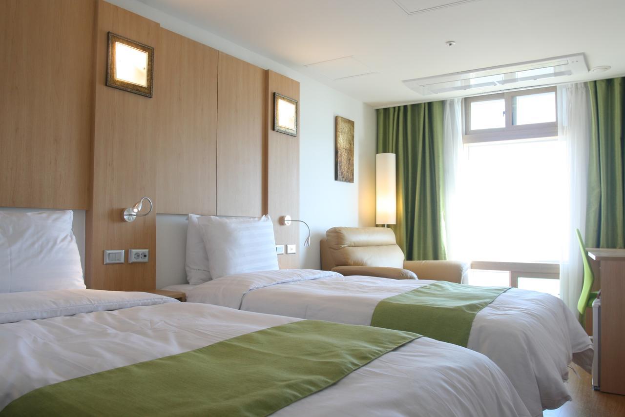 Gunsan Apple Tree Hotel Екстер'єр фото