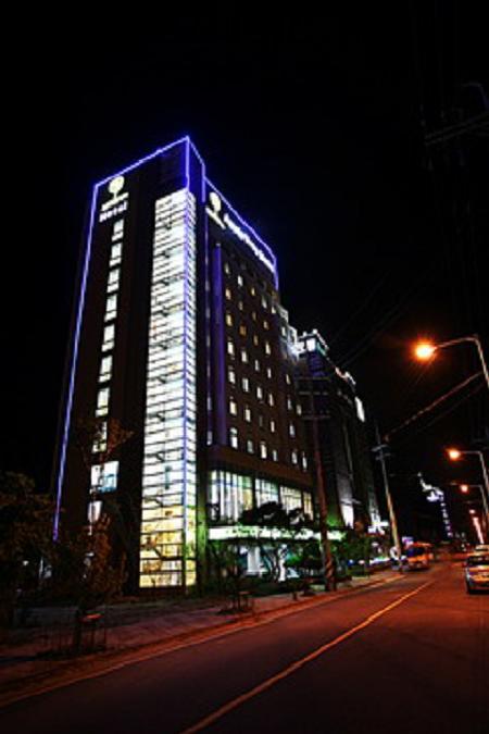 Gunsan Apple Tree Hotel Екстер'єр фото