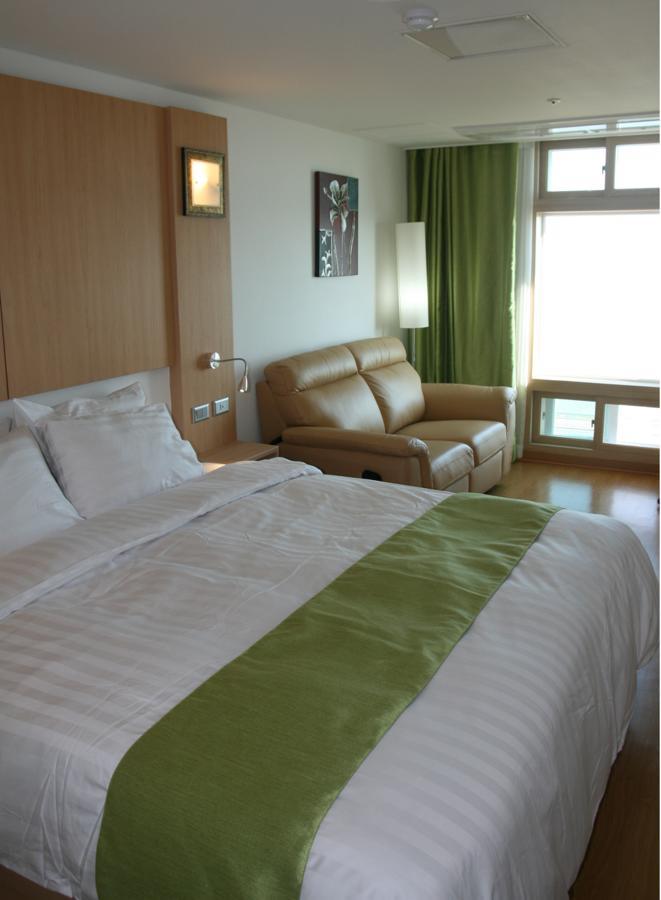 Gunsan Apple Tree Hotel Екстер'єр фото