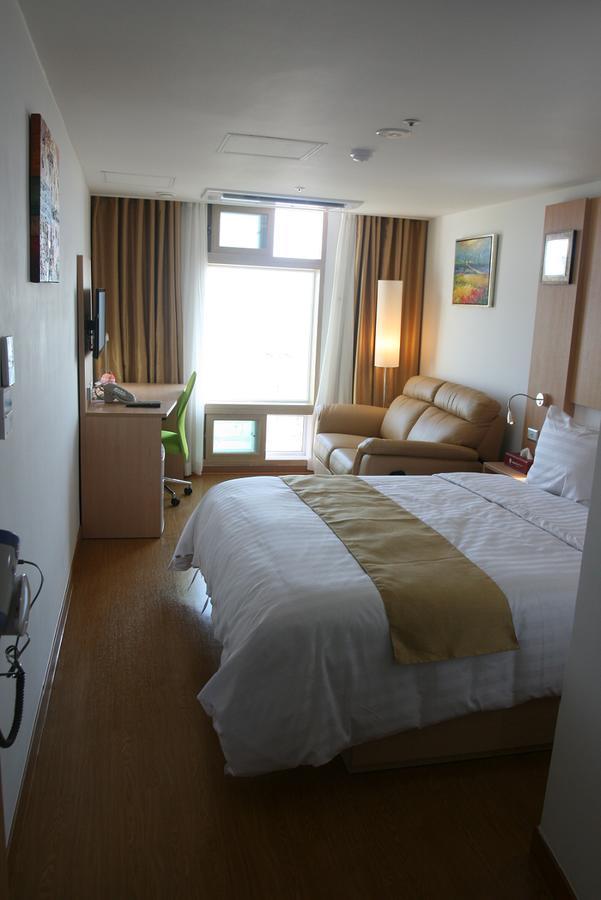 Gunsan Apple Tree Hotel Екстер'єр фото