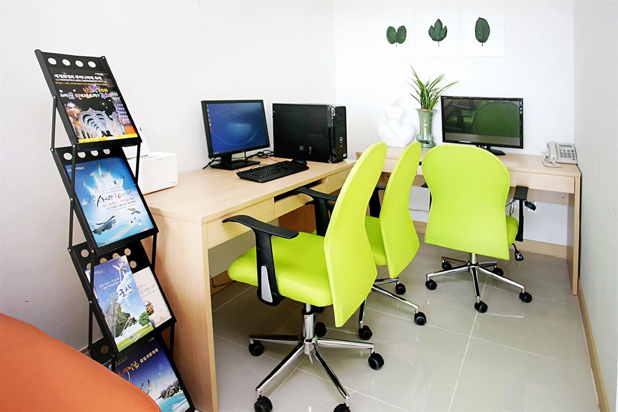 Gunsan Apple Tree Hotel Екстер'єр фото