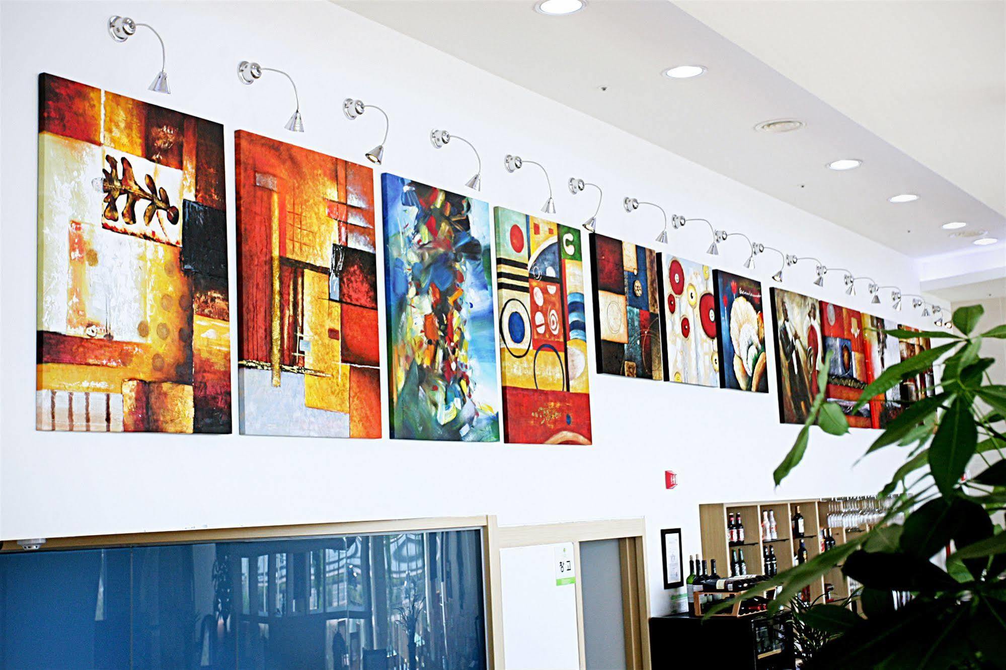 Gunsan Apple Tree Hotel Екстер'єр фото