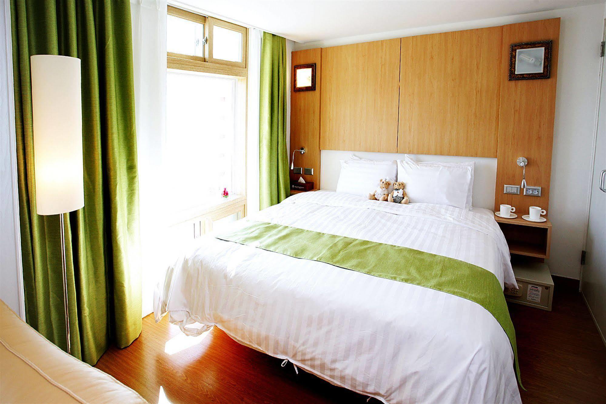 Gunsan Apple Tree Hotel Екстер'єр фото