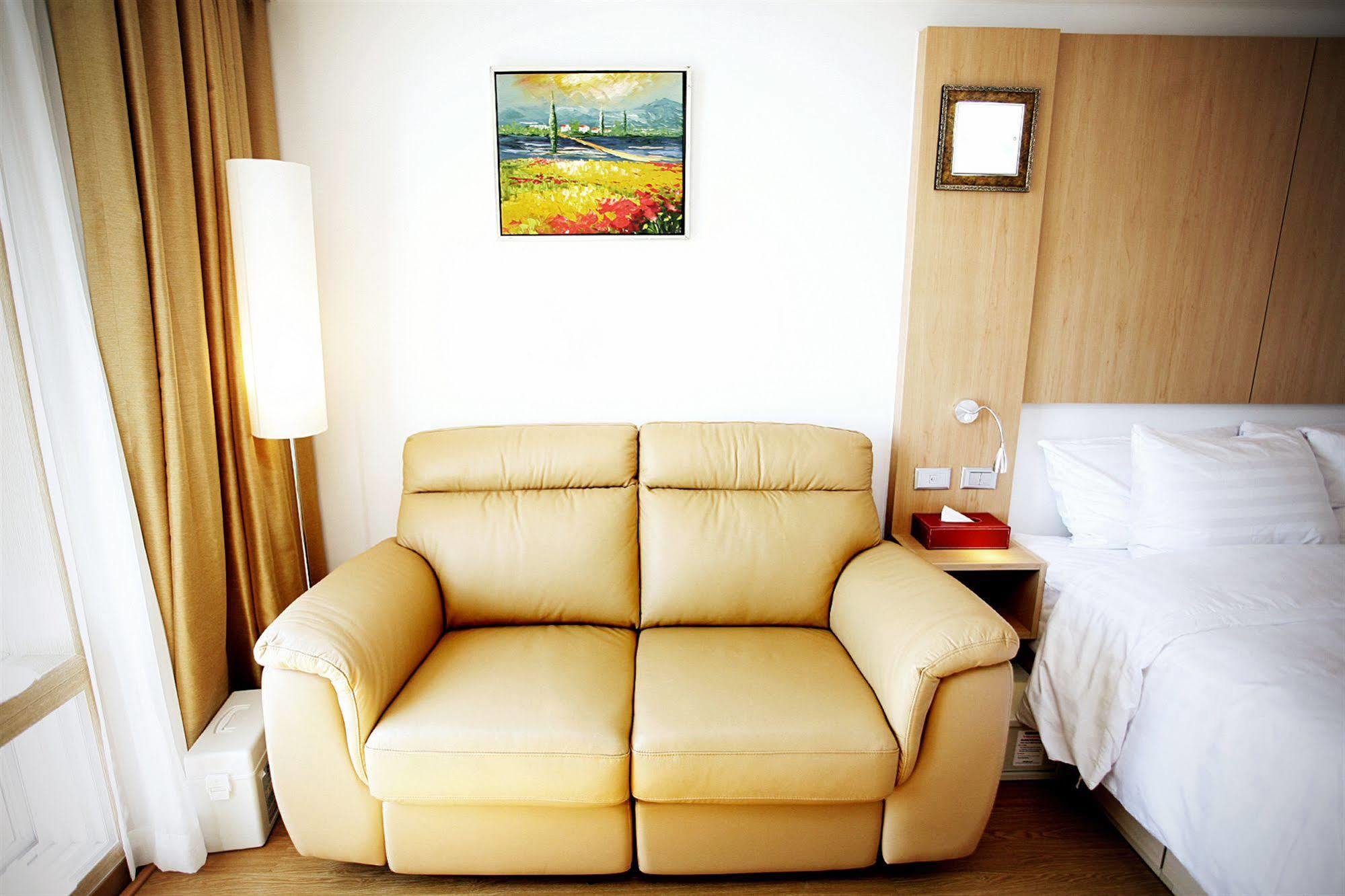 Gunsan Apple Tree Hotel Екстер'єр фото