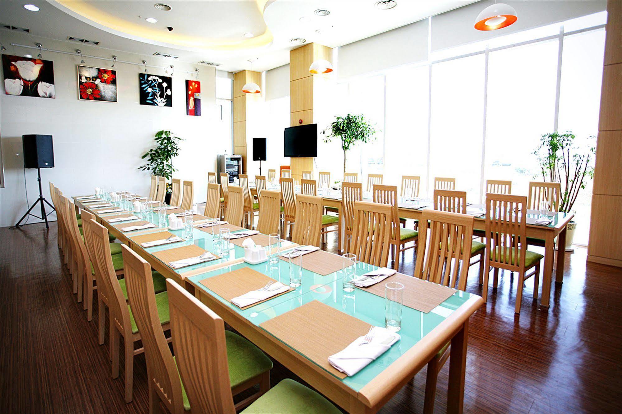 Gunsan Apple Tree Hotel Екстер'єр фото